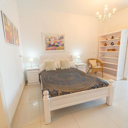 Eden Rentals Lake Port 6Th Beach Avenue Πουέρτο Ντε Λα Κρουζ Εξωτερικό φωτογραφία